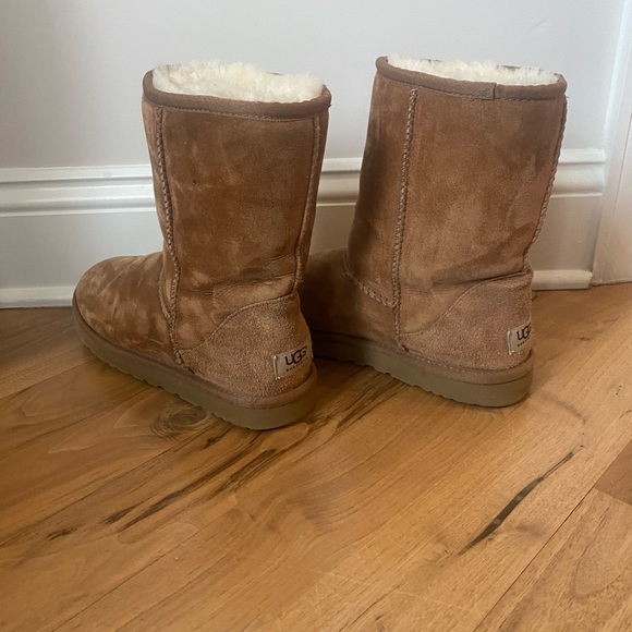 Ugg chestnut short II - Picture 6 of 13